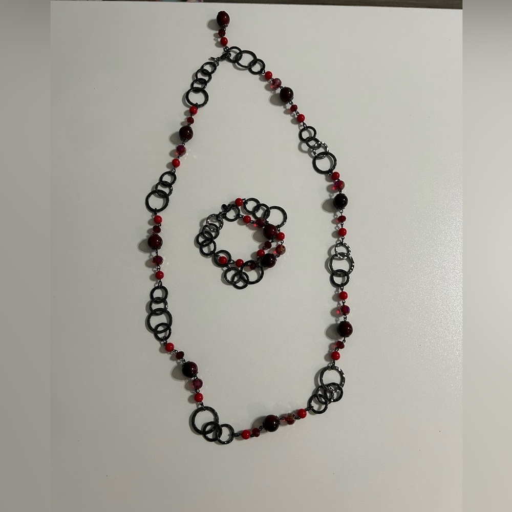 Very Berry Premier Design necklace with matching bracelet